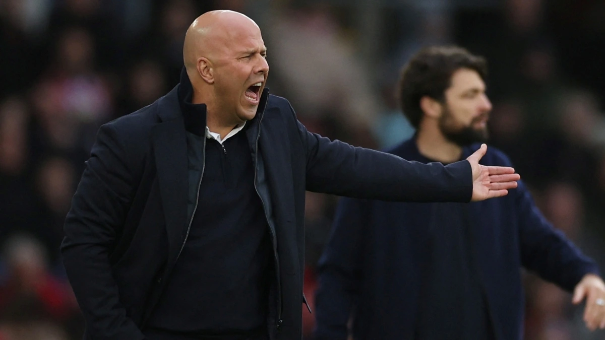 Salah chỉ trích HLV Slot, Al-Hilal sẵn sàng vào cuộc giải cứu