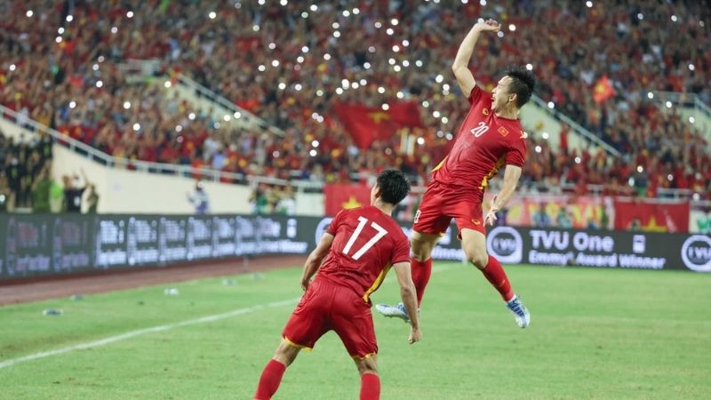 Nhâm Mạnh Dũng ghi bàn phút 83, U23 Việt Nam thắng Thái Lan, vô địch SEA Games 31.