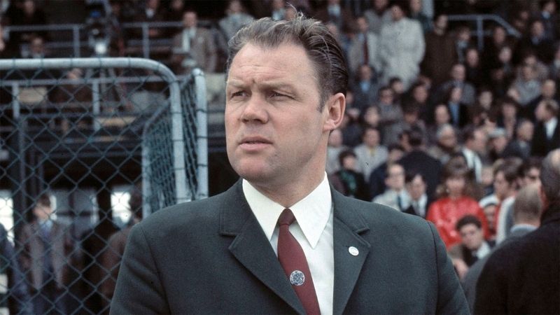 Rinus Michels: Cha đẻ bóng đá tổng lực, người định hình tư duy chiến thuật hiện đại.