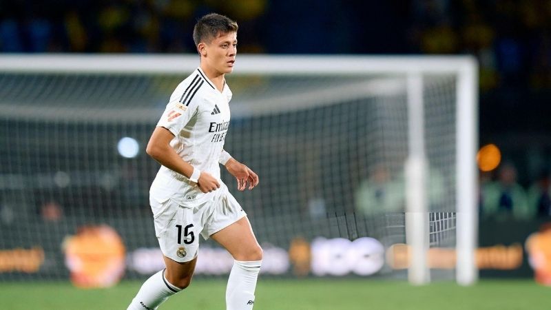 Arsenal nhắm Arda Guler (Real Madrid) nếu tiền vệ này muốn rời Bernabeu.