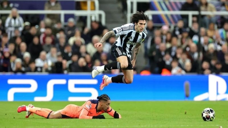 Arsenal nhắm Tonali để tăng sức mạnh cơ bắp và khả năng sáng tạo cho tuyến giữa.