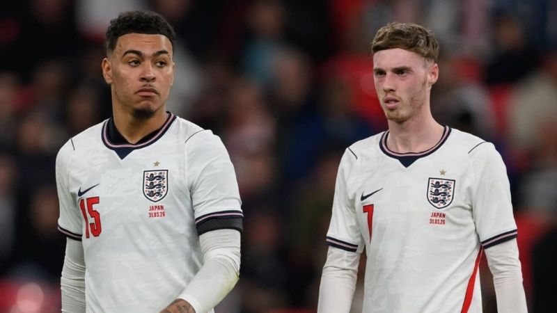 PSG sẵn sàng chi 100 triệu euro để chiêu mộ Morgan Rogers trước sự cạnh tranh của Chelsea.