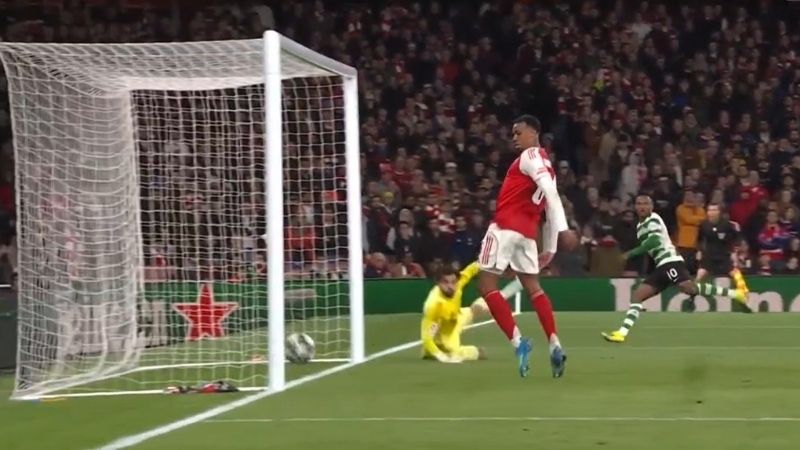 Sporting ép sân, sút trúng cột dọc; Arsenal suýt ghi bàn nhưng hiệp 1 hòa 0-0.