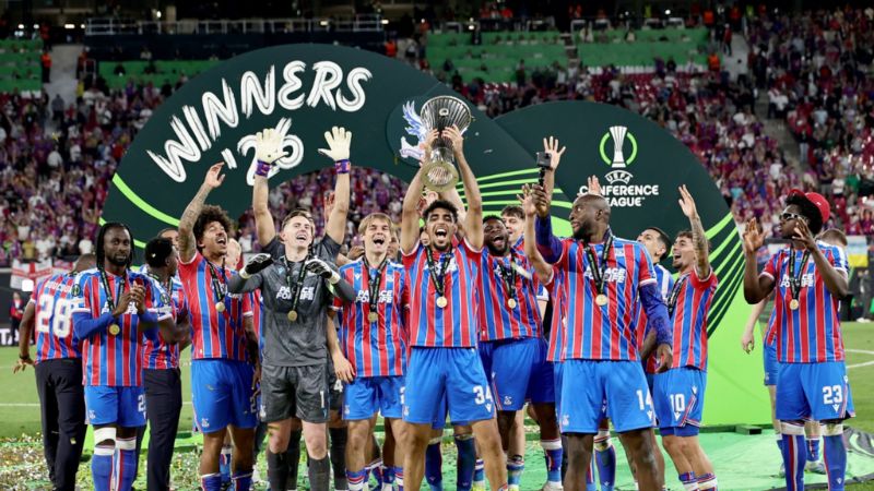 Crystal Palace thắng Vallecano 1-0, vô địch Conference League lịch sử năm 2026.
