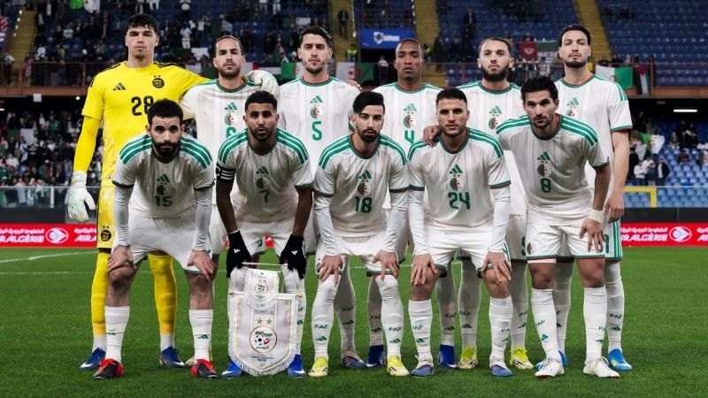 Algeria có hàng thủ đáng sợ và vừa gây địa chấn khi hạ Hà Lan 1-0 trước giải.