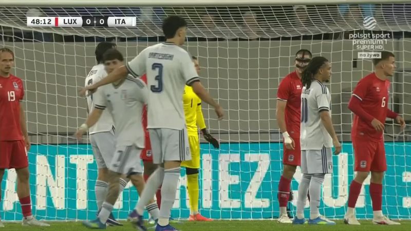 Đầu hiệp 2, Pio Esposito ghi bàn duy nhất giúp Ý thắng Luxembourg chung cuộc 1-0.