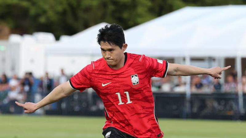 Hiệp 2: Lee Dong-Gyeong sút phạt lập siêu phẩm, Hàn Quốc thắng El Salvador 1-0.