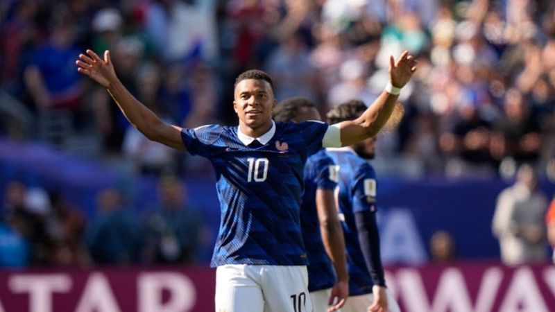Pháp thắng trận đầu nhờ Mbappe tỏa sáng, hàng công vượt trội đối thủ Iraq.